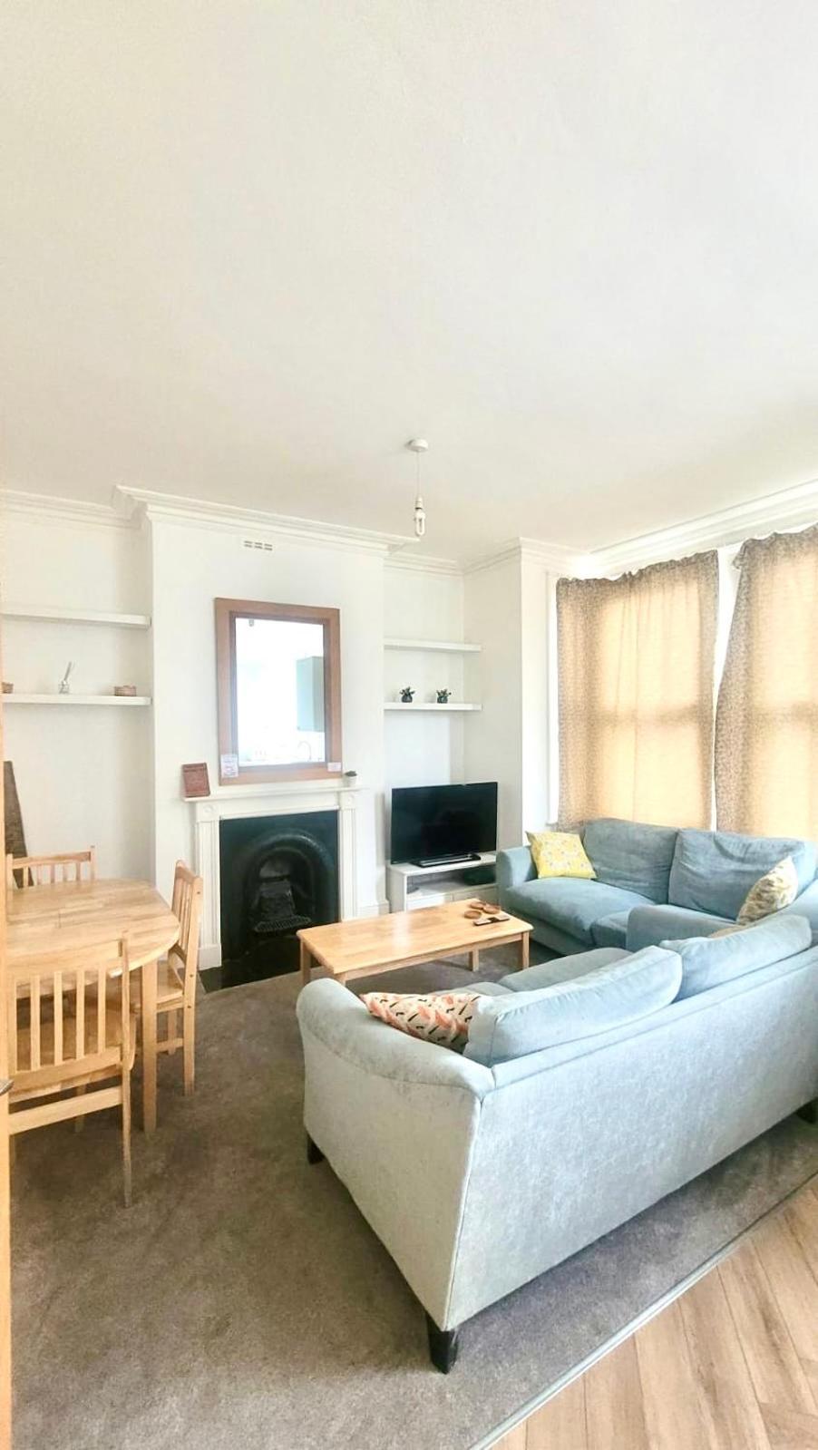 Two Bedroom Flat In London Bagian luar foto